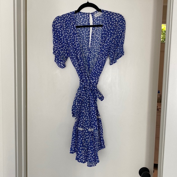 Faithfull the Brand Dresses & Skirts - FAITHFULL the brand dress blue flowers